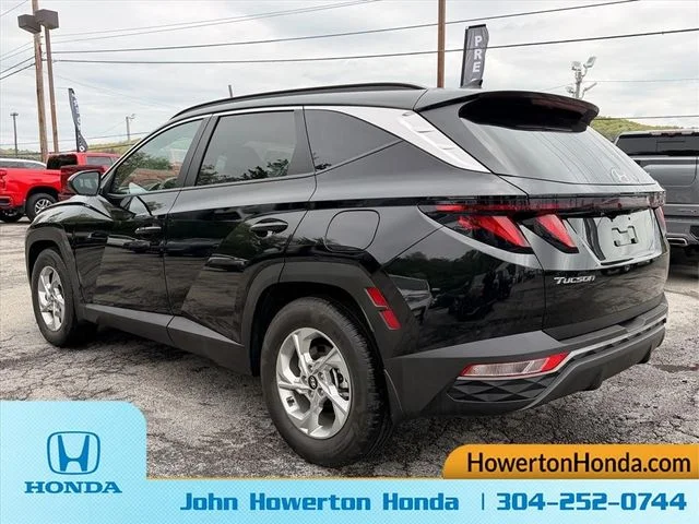 Used 2024 Black Hyundai SEL image 10