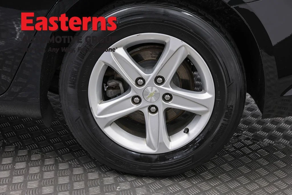 Used 2020 Black Chevrolet LS image 33