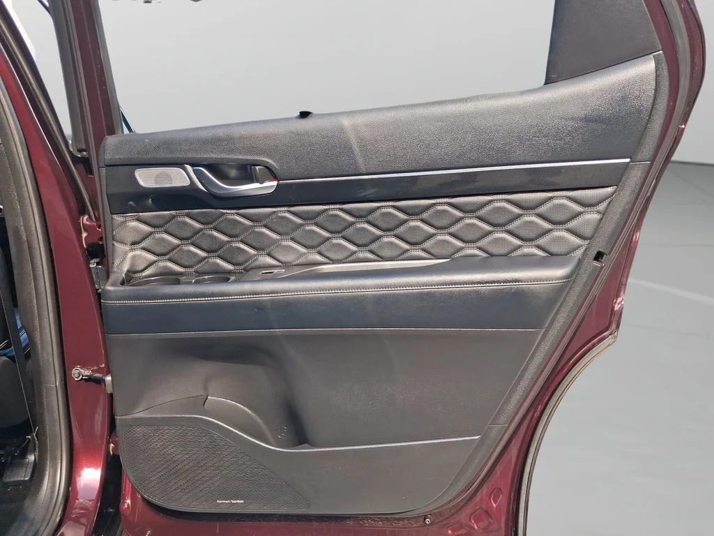 Used 2020 Red Hyundai Limited image 28