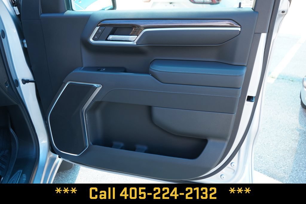 New 2026 Special Exterior Color Chevrolet LT image 21
