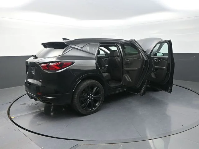 Used 2021 Black Chevrolet RS image 36