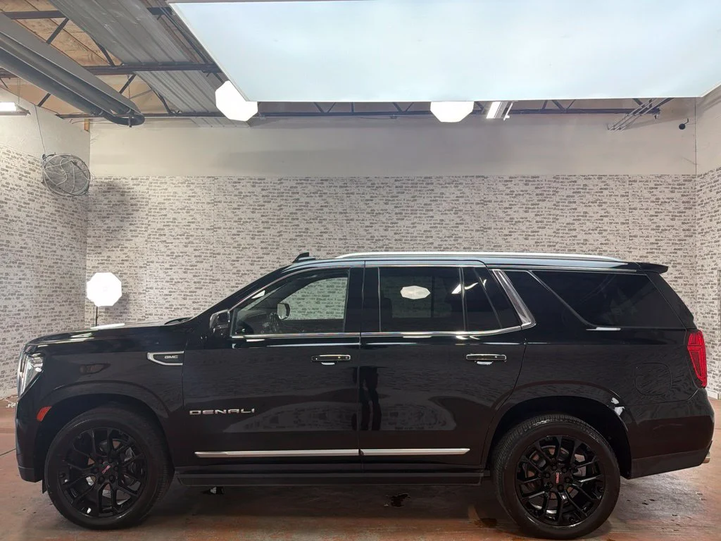 Used 2022 Onyx Black GMC Denali image 4