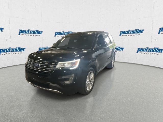 Used 2017 Black Ford XLT image 5