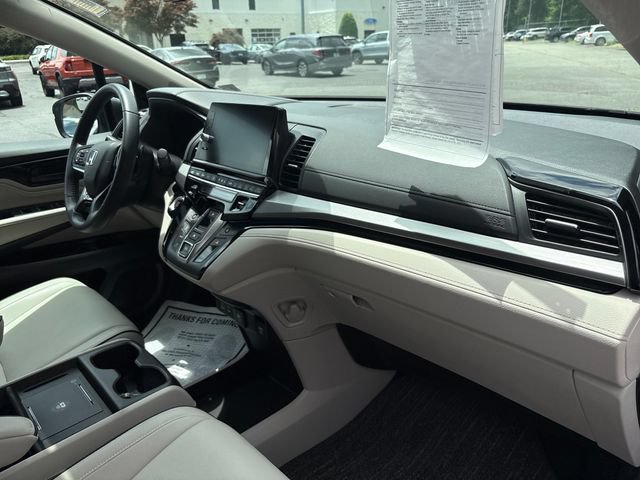 2025 Honda Odyssey Touring - Photo 75