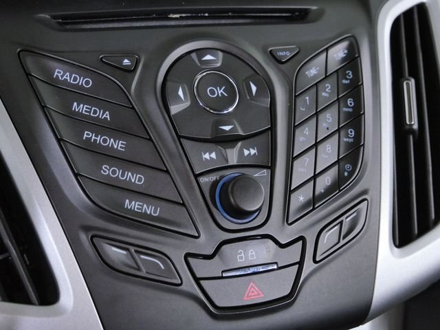 Used 2013  Ford SE image 30