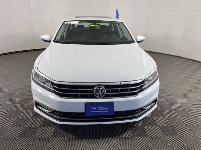 Certified 2018 Volkswagen Passat SE with VIN 1VWBA7A31JC023243 for sale in Shakopee, Minnesota