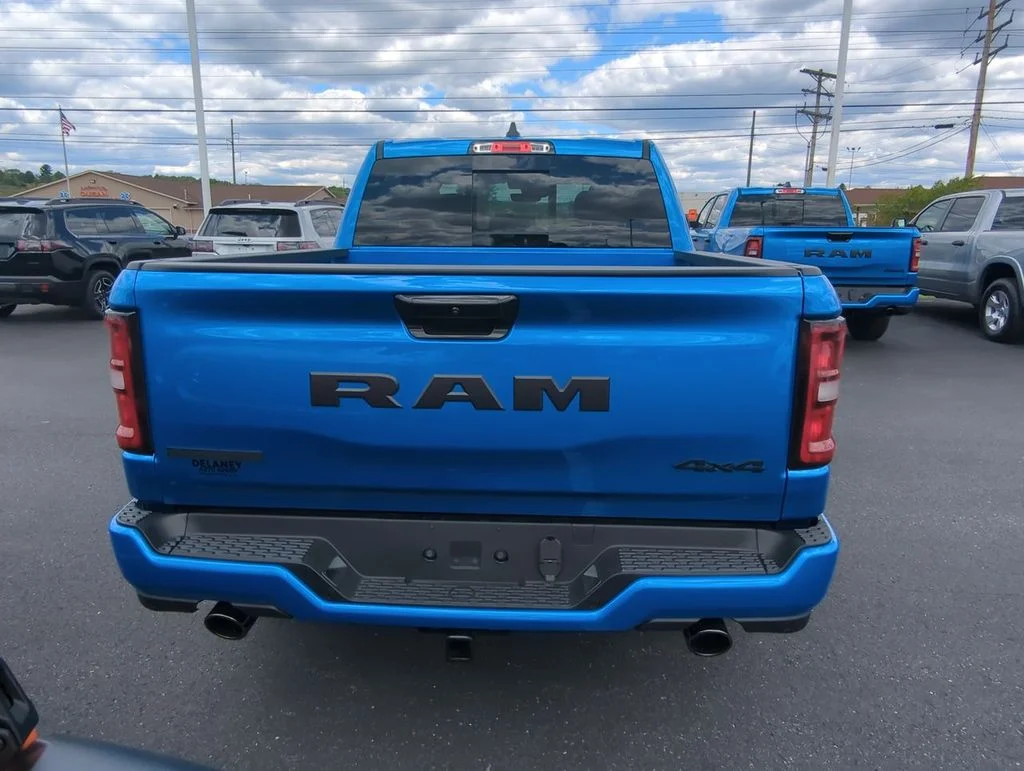 New 2026 Hydro Blue Pearl-Coat Exterior Paint RAM Big Horn/Lone Star image 7