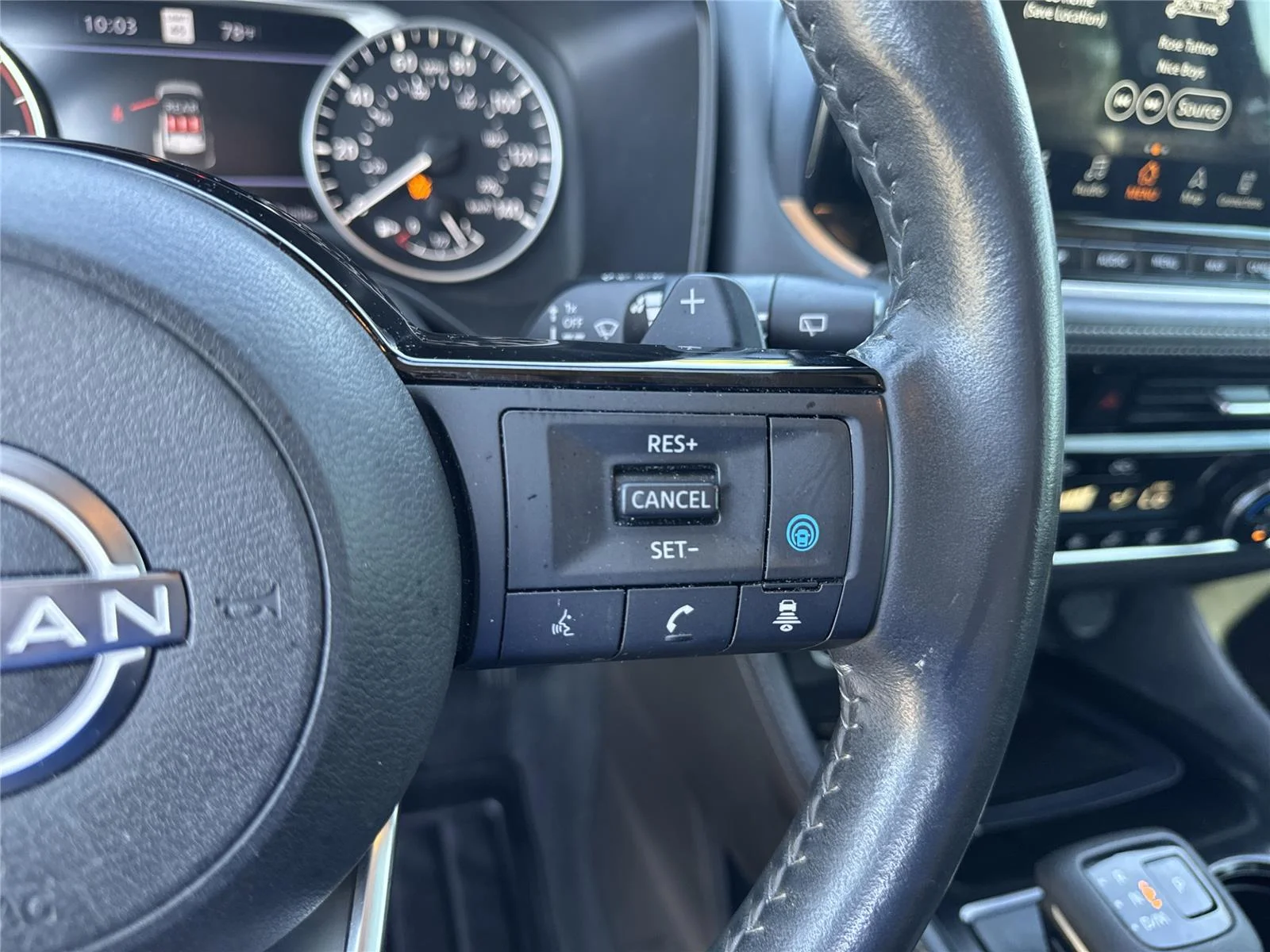 Used 2023 Super Black Nissan SL image 22