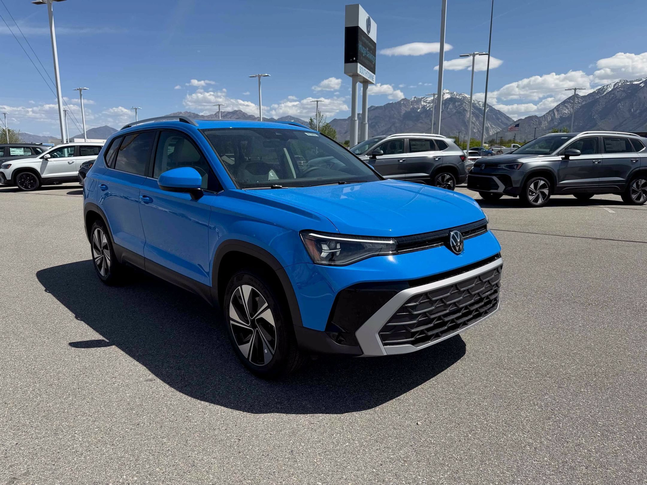 New 2026 Blue Volkswagen SE image 10