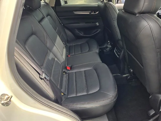 Used 2020 White Mazda Grand Touring image 9