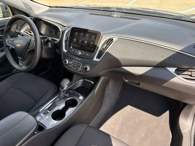 Used 2025 Black Chevrolet LT image 35