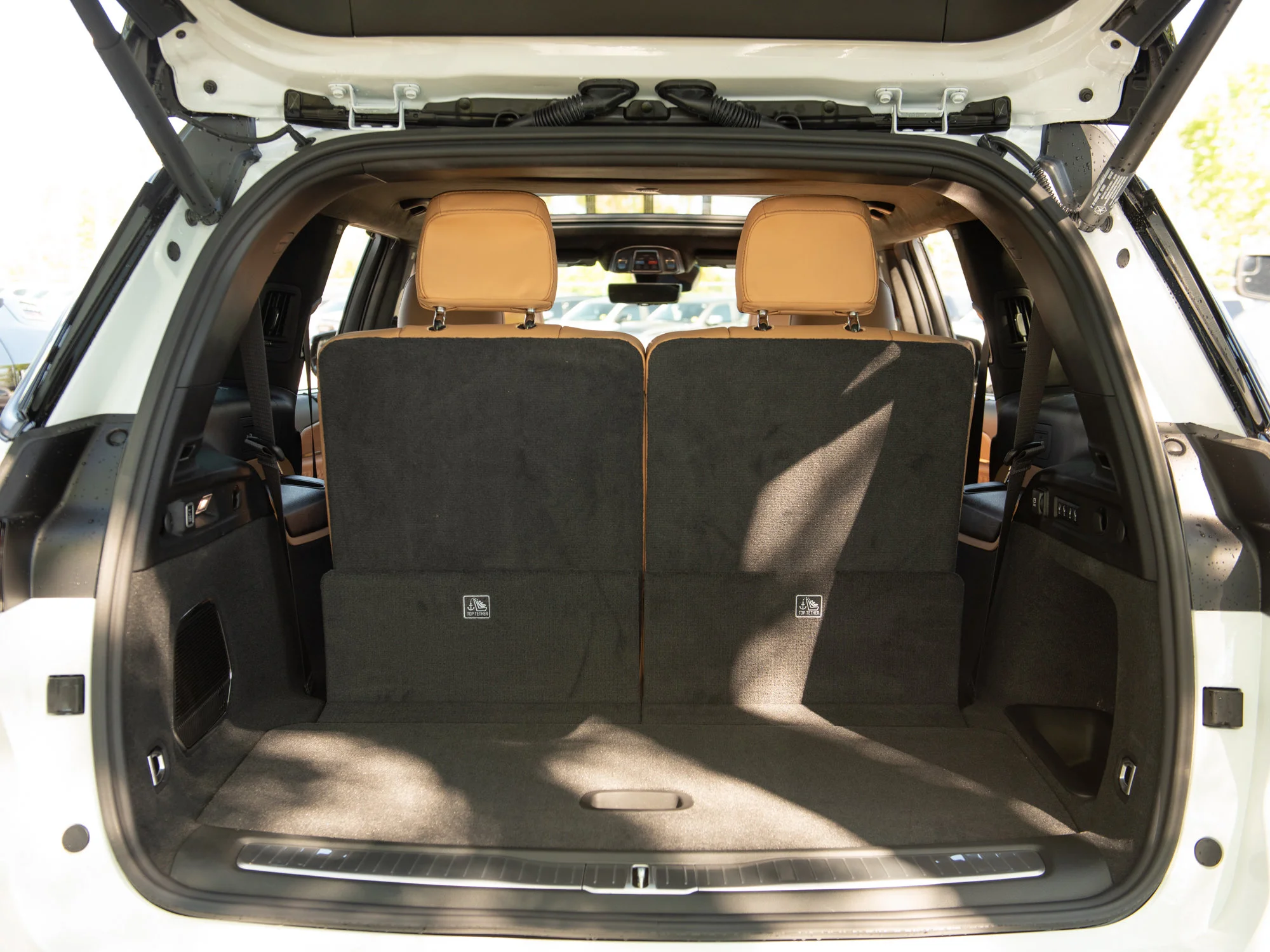 New 2026 White Jeep Summit* image 27