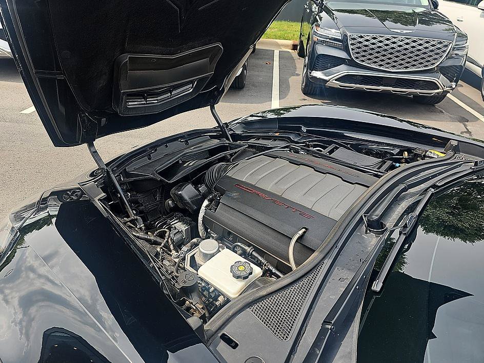 Used 2019 Black Chevrolet Grand Sport 2LT image 11