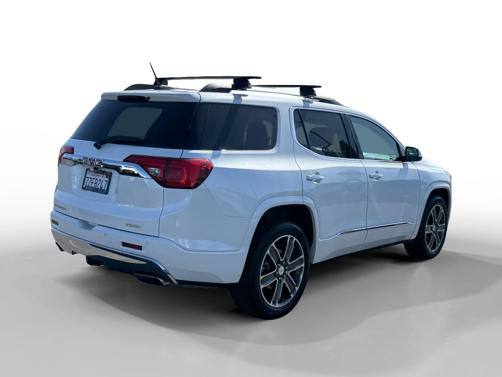 Used 2017 White Frost GMC Denali image 5