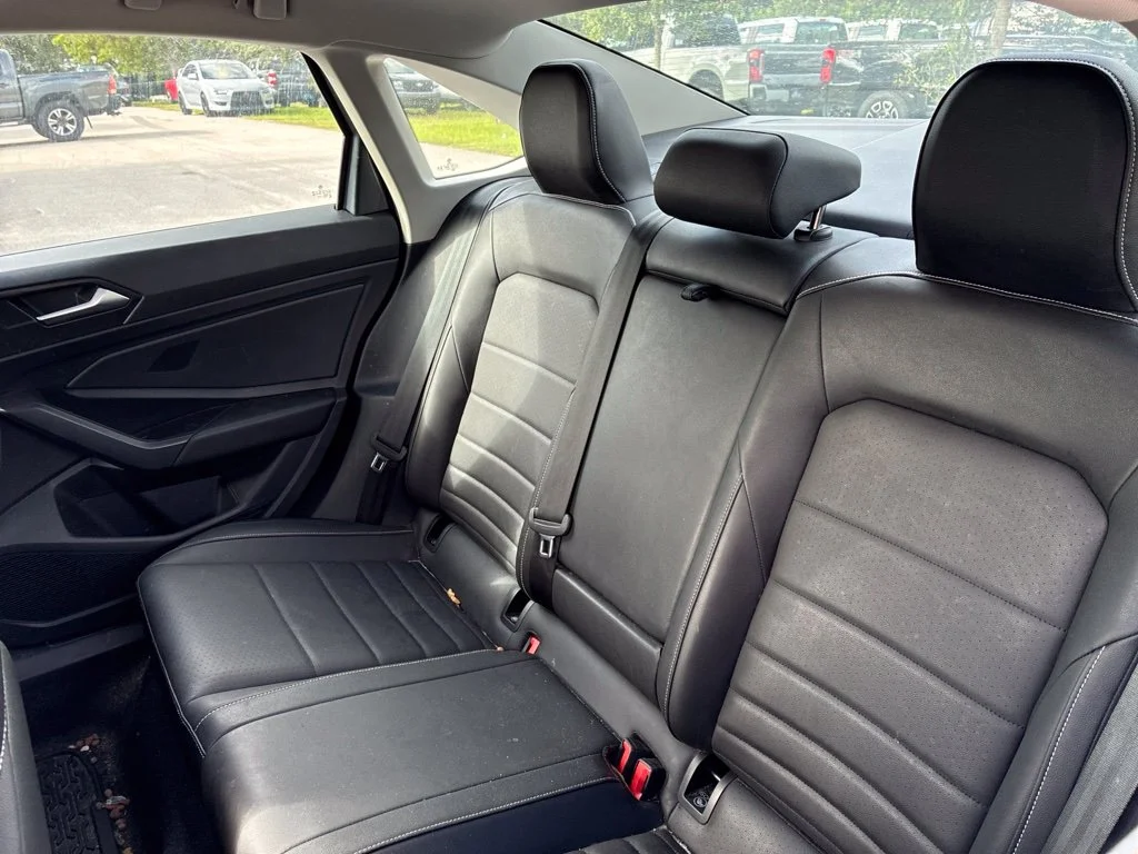 Used 2024 Gray Volkswagen 1.5T SE image 11