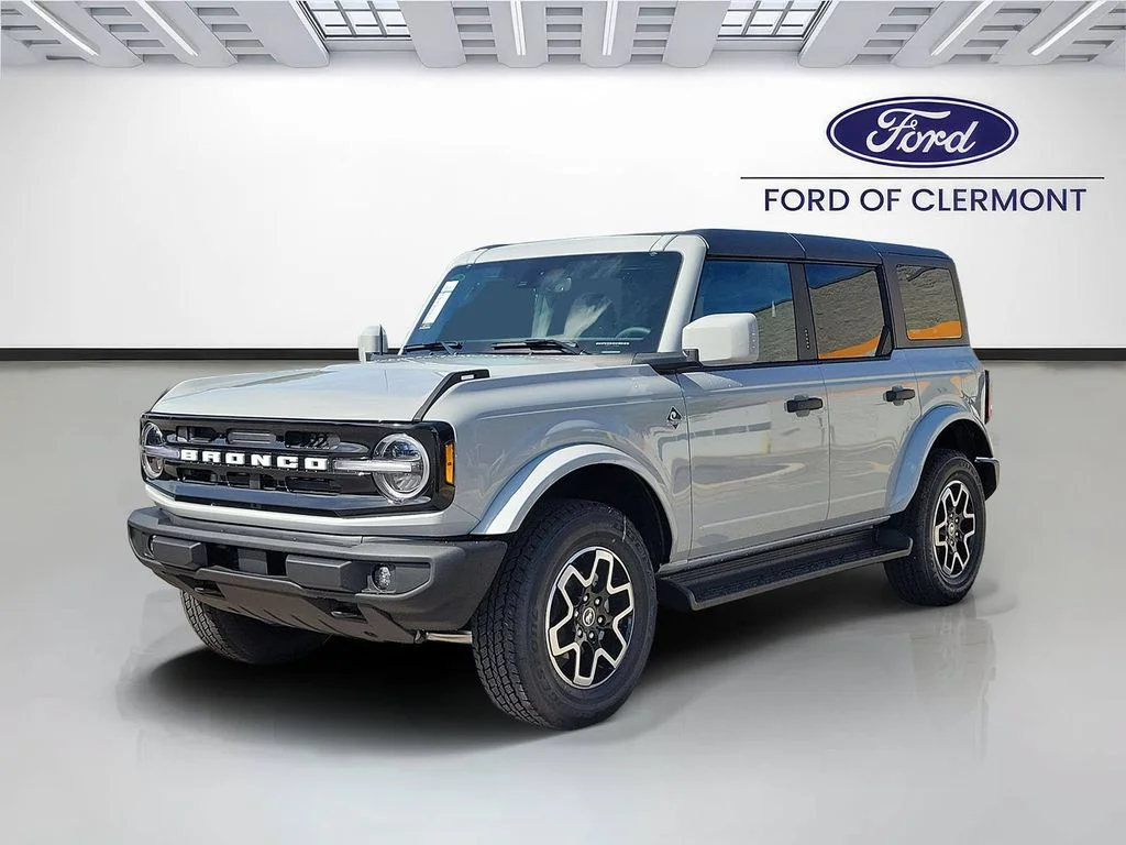 New 2026 Avalanche Gray Ford Outer Banks® image 2