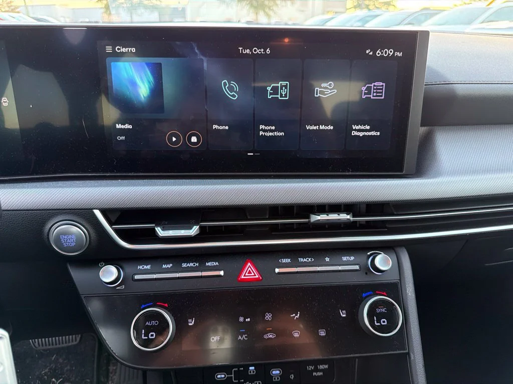 Used 2026 Gray Hyundai SEL Sport image 19
