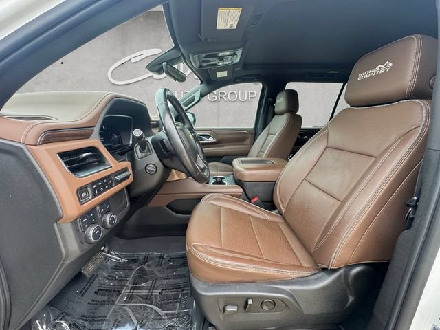 Used 2022 Iridescent Pearl Tricoat Chevrolet High Country image 19