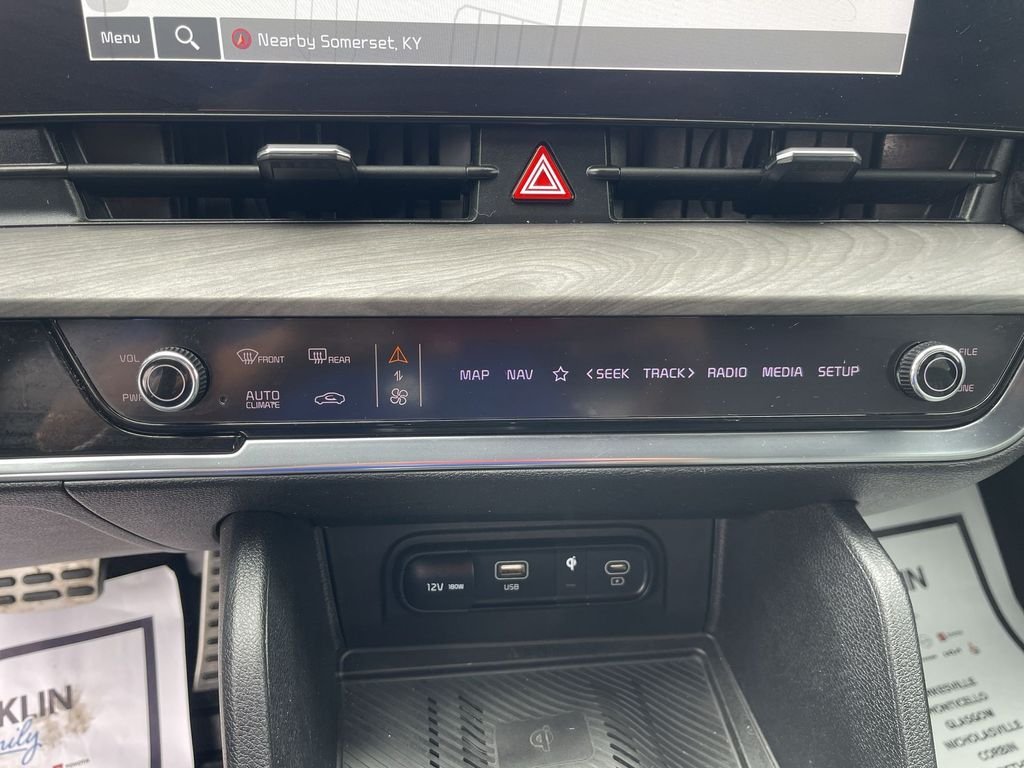 Used 2024 Green Kia X-Pro Prestige image 23