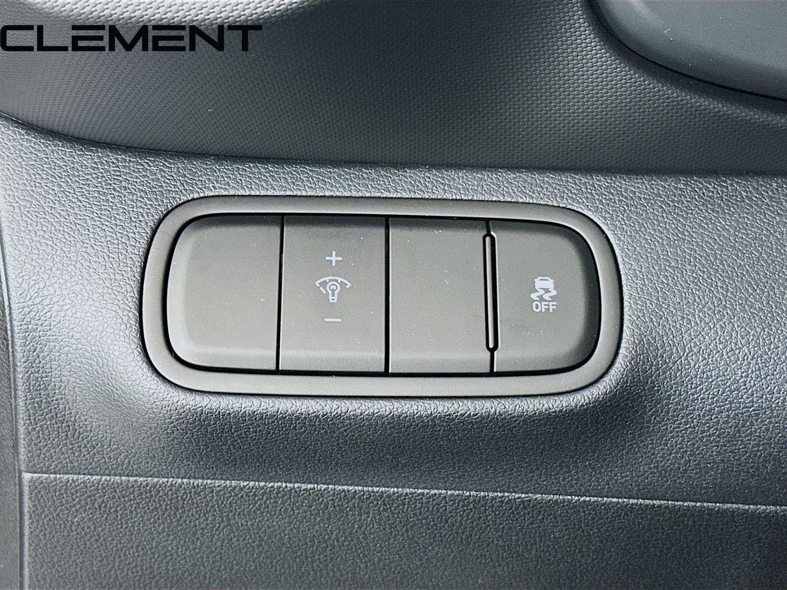 2026 Hyundai Venue SEL - Photo 13