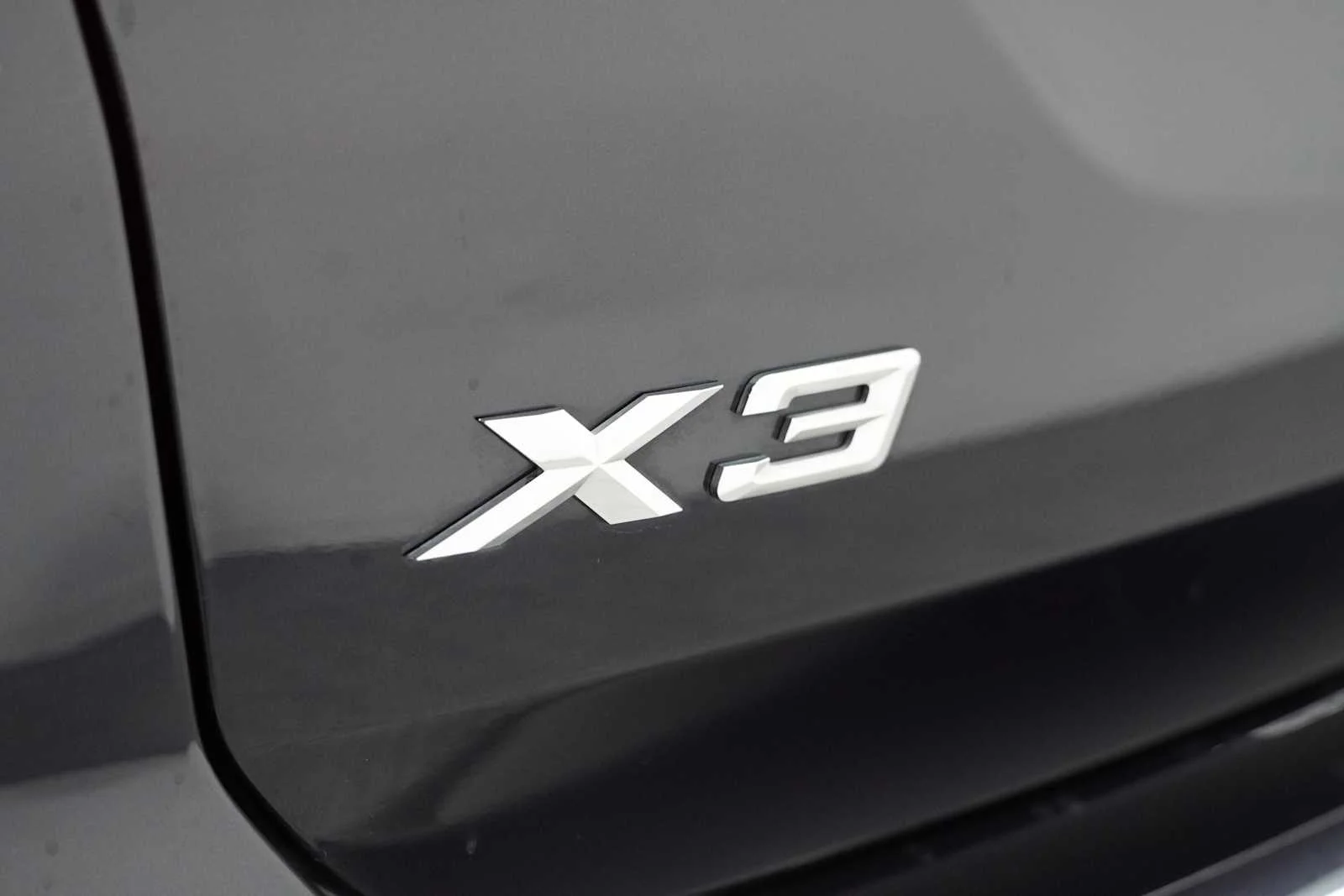 Certified Used 2023 Carbon Black Metallic BMW xDrive30i image 9