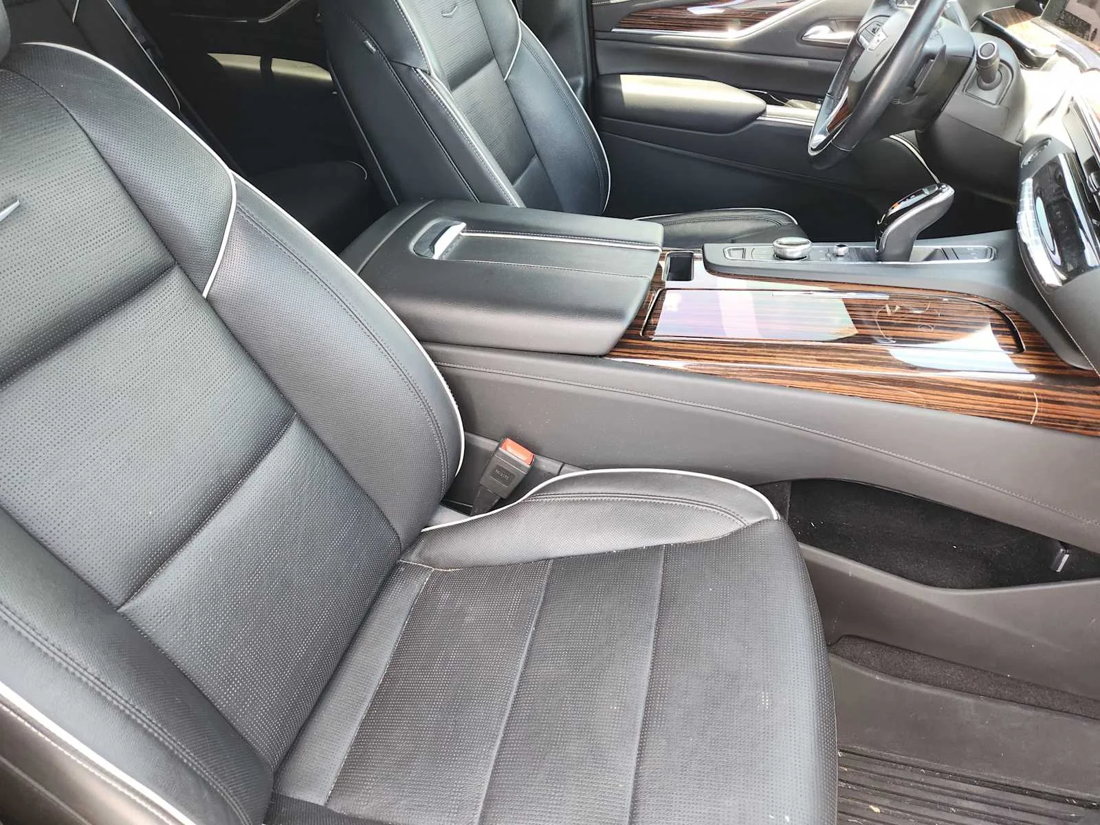 Used 2021 Sandstone Metallic Cadillac Premium Luxury image 13
