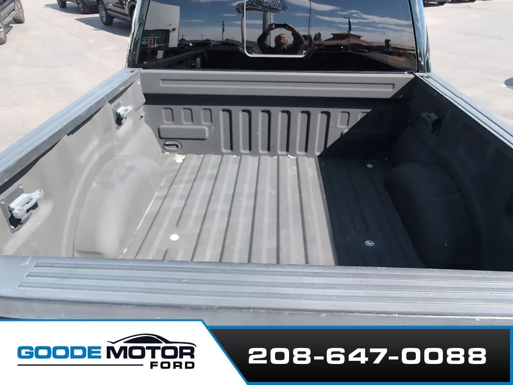 Used 2017 Black Ford Lariat image 7