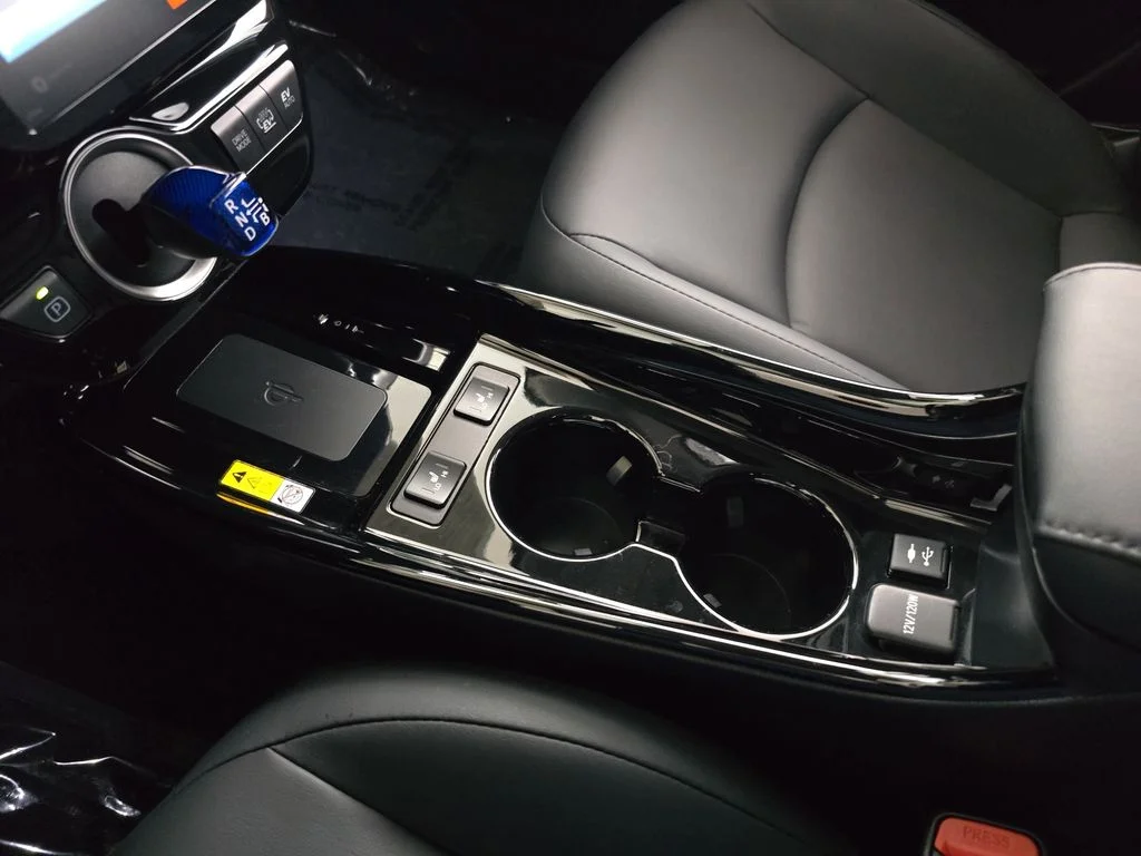 Used 2020 Blue Toyota Limited image 27
