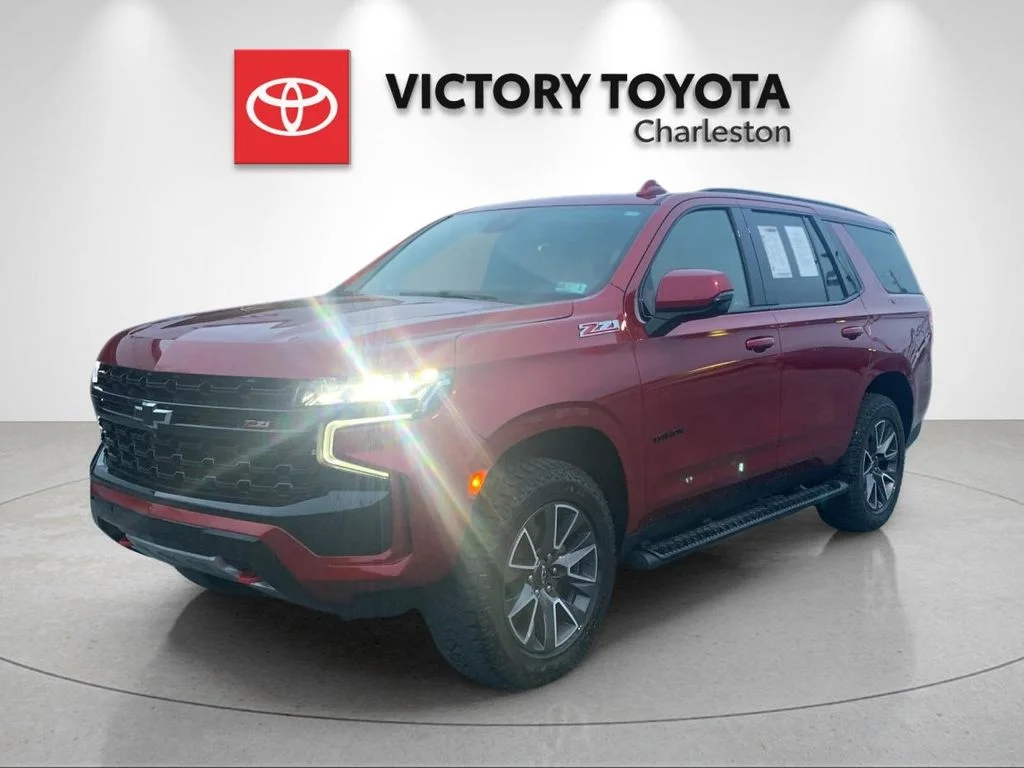 Used 2023 Red Chevrolet Z71 image 1