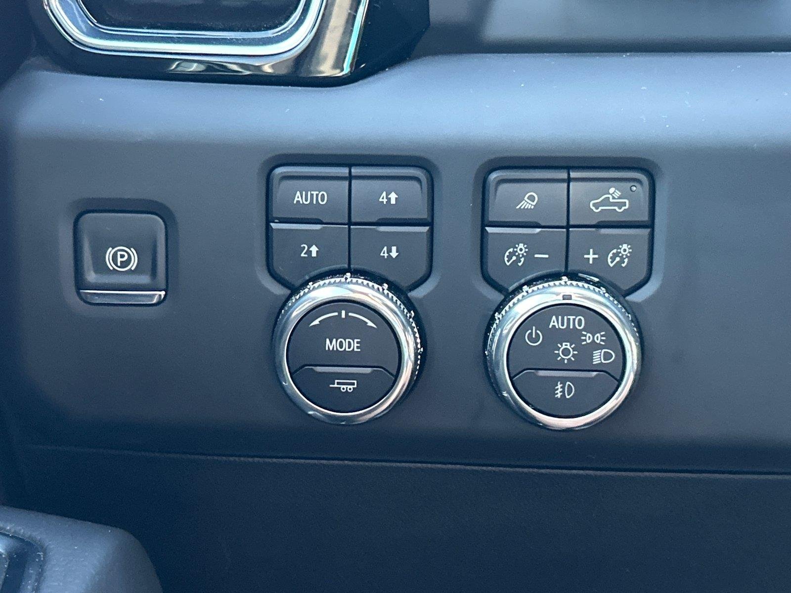 Used 2025 Downpour Metallic GMC Denali image 30