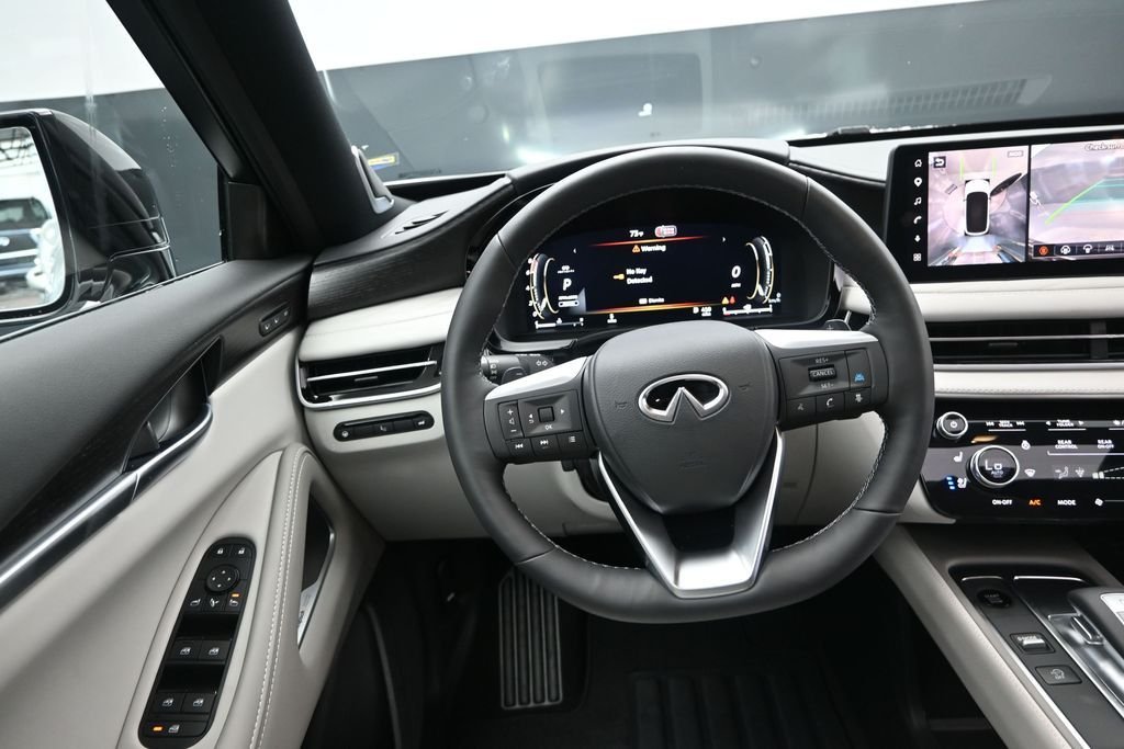 New 2027 2T RAD WHT INFINITI Autograph AWD image 30