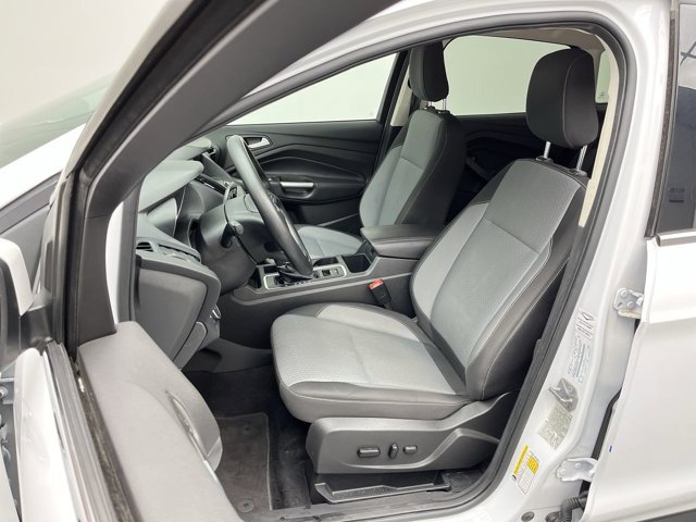 Used 2019 Oxford White Ford SE image 9
