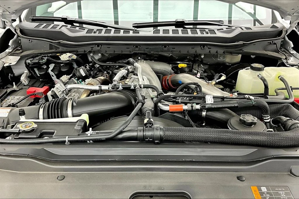 New 2026 Avalanche Ford Lariat image 12
