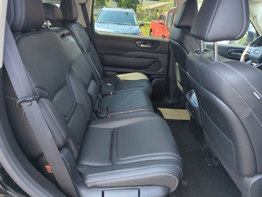 Used 2025 Black Nissan SV image 32