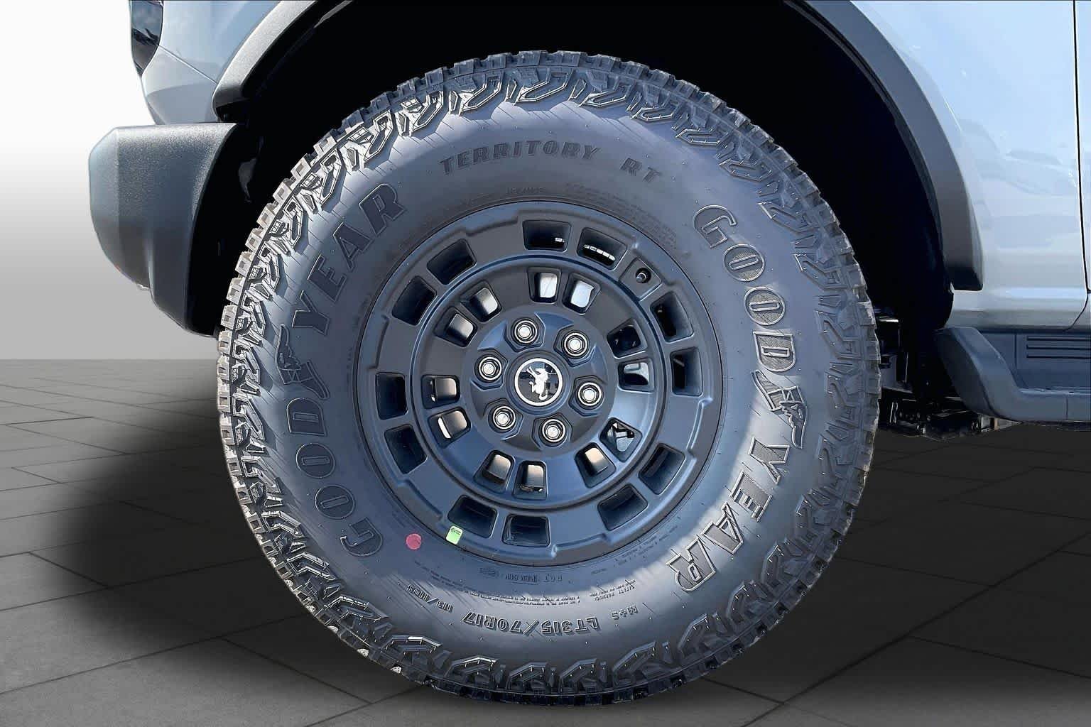New 2026 Avalanche Gray Ford Outer Banks® image 8