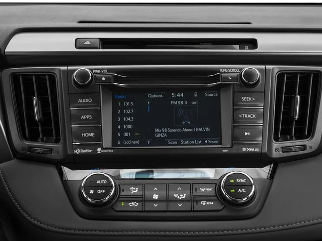 Used 2016 Silver Sky Metallic Toyota XLE image 13