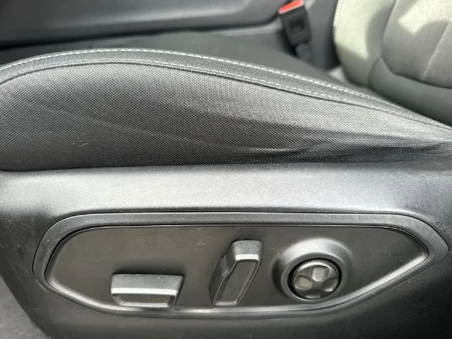 Used 2023 Black Jeep Laredo image 23