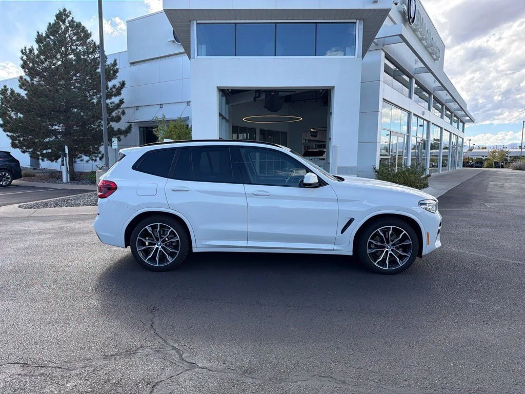 Used 2021 Alpine White BMW xDrive30i image 6