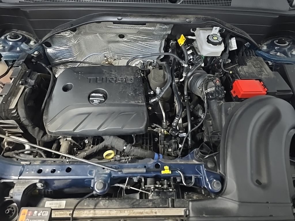 Used 2023 Blue Chevrolet LT image 12