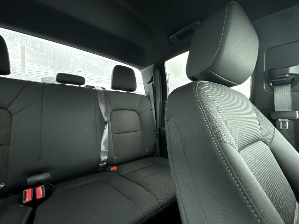 Used 2024 White GMC Elevation image 14