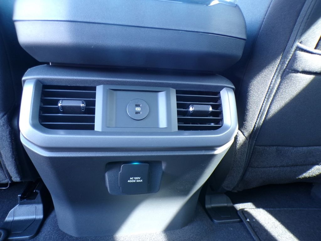 New 2026 Agate Black Metallic Ford XLT image 32