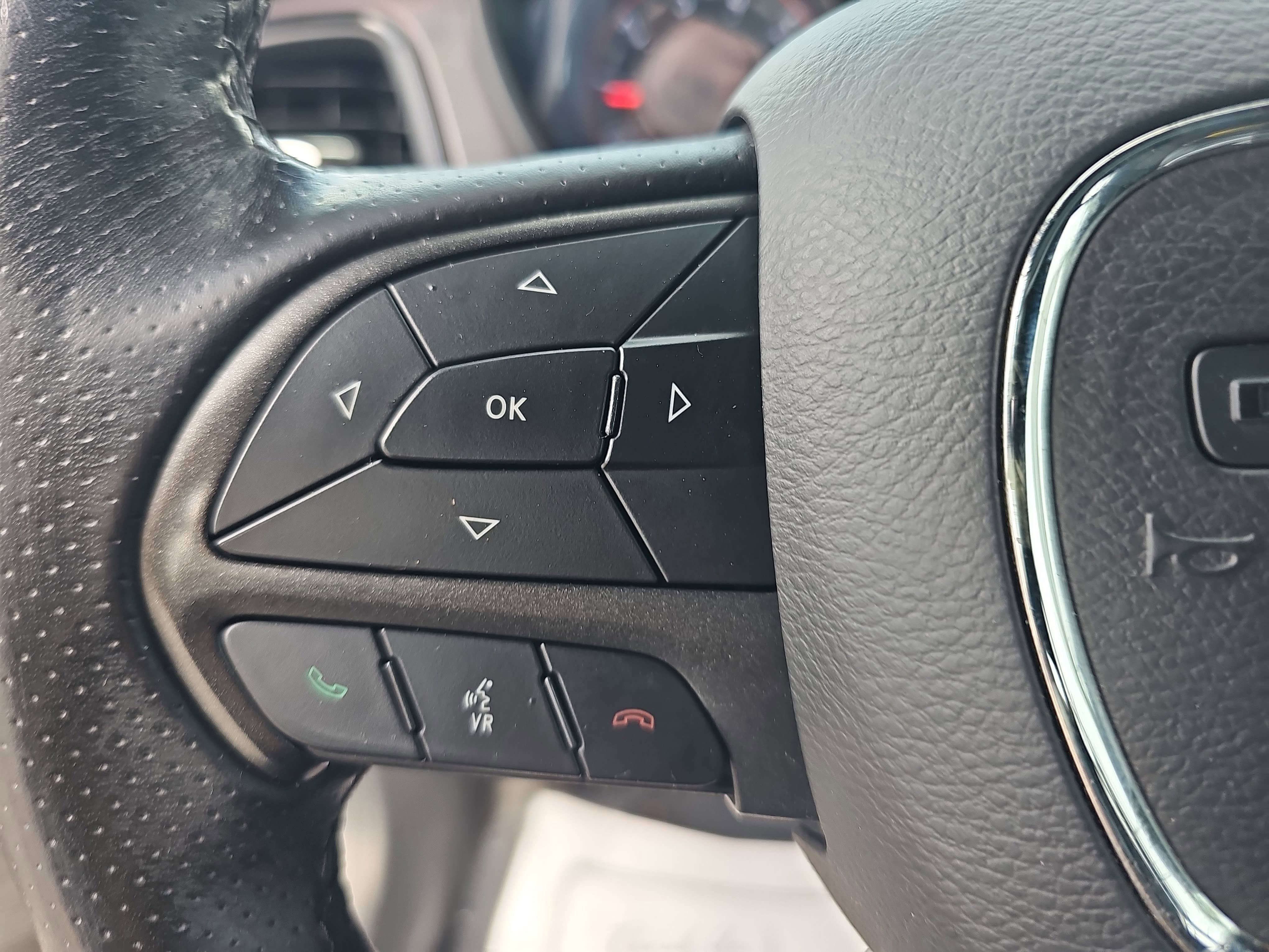Used 2023 Platinum White Pearl Acura Base image 18