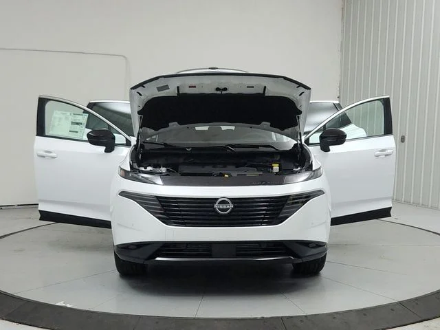 New 2026 White Nissan Platinum image 10