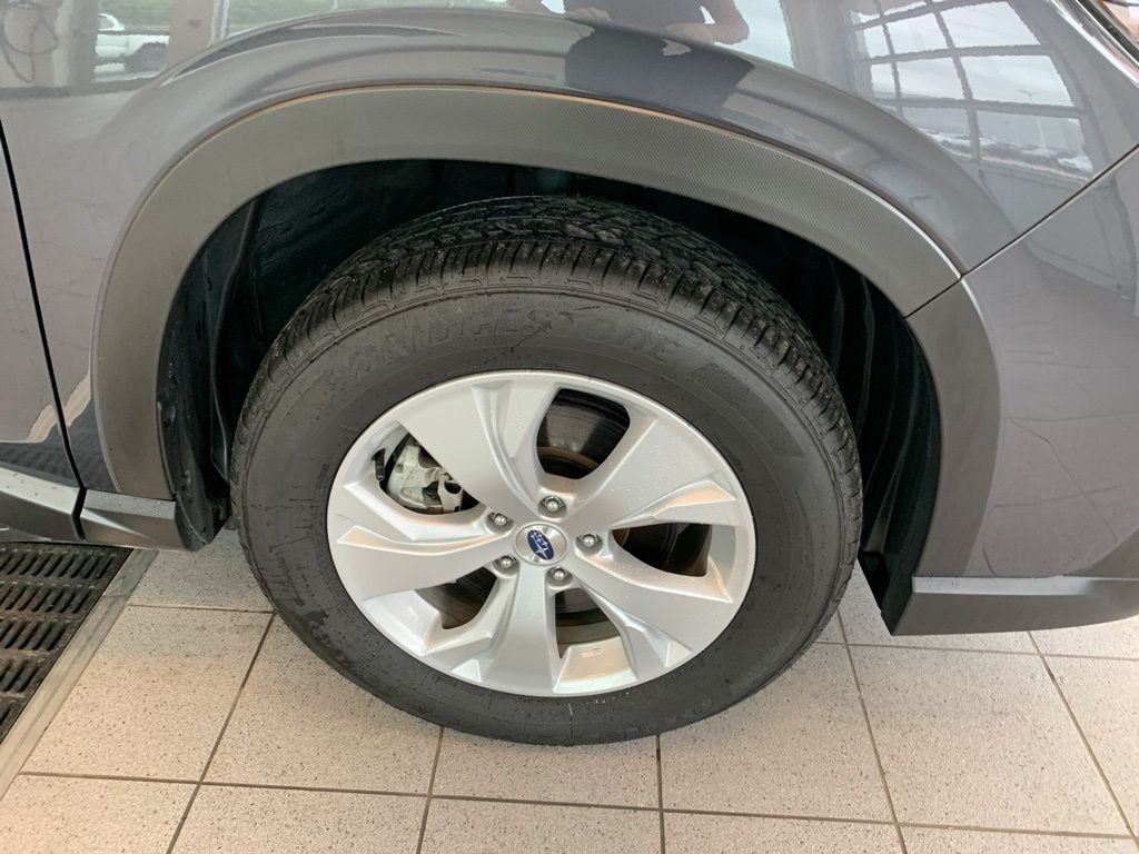 Used 2023 Gray Subaru Base image 23