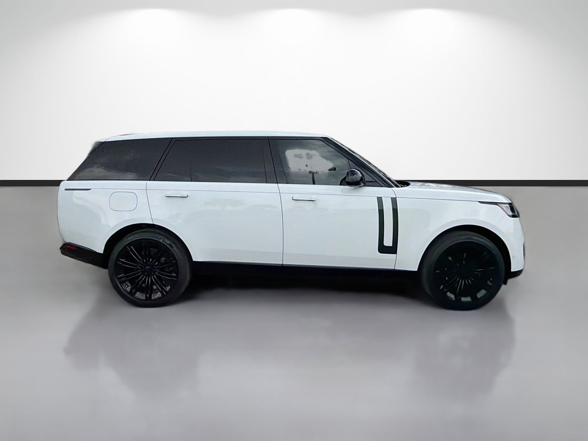 New 2026 Fuji White Land Rover SE image 6