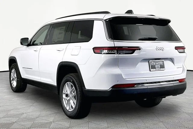 New 2026 White Jeep Laredo image 4