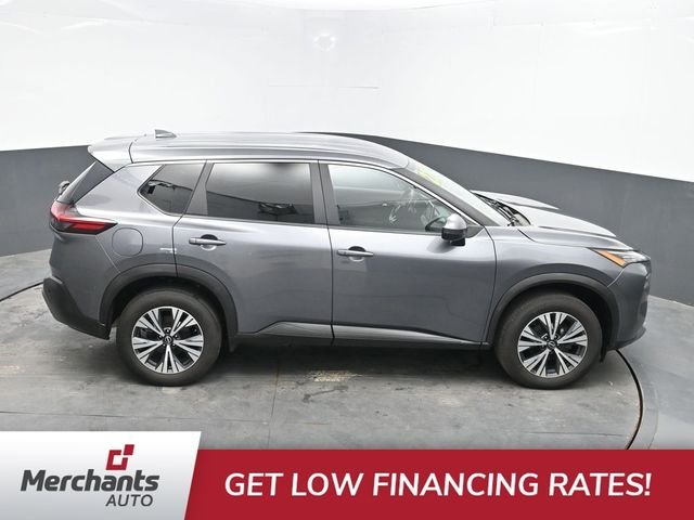 Used 2022 Gray Nissan SV image 39