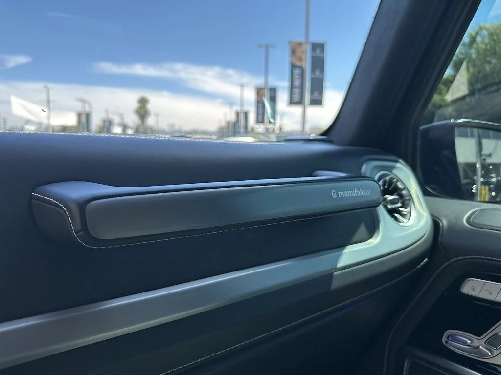 Used 2021 Black Mercedes-Benz G 550 image 14