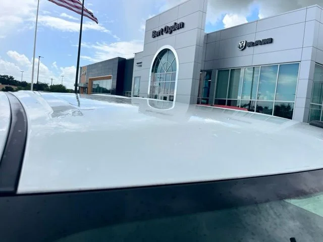Used 2025 White Chevrolet LT image 7