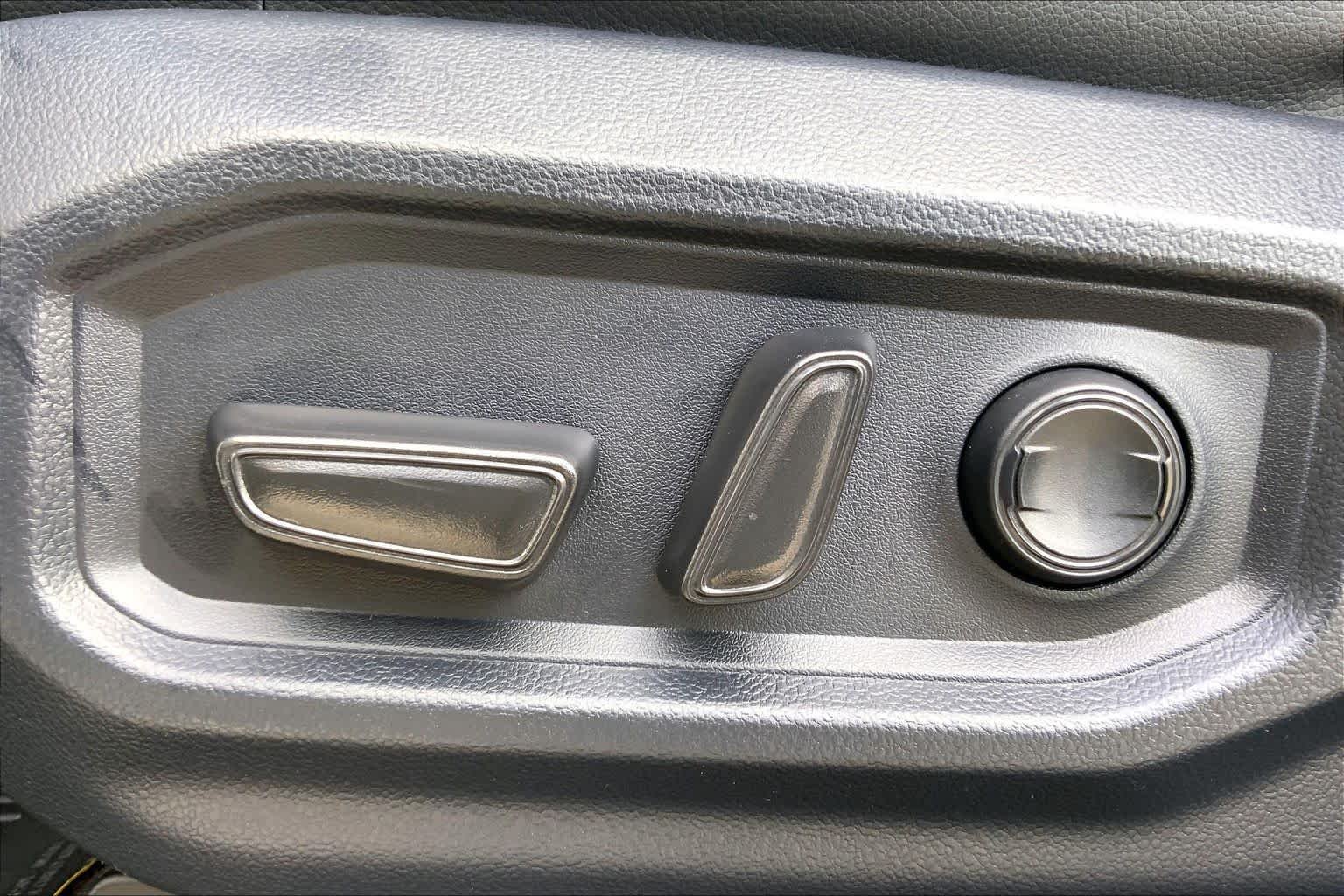 Used 2025 Celestial Silver Metallic Toyota SR5 image 34